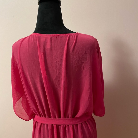 ASOS Curve Fuchsia Sheer Wrap Coverup. - Picture 6 of 9